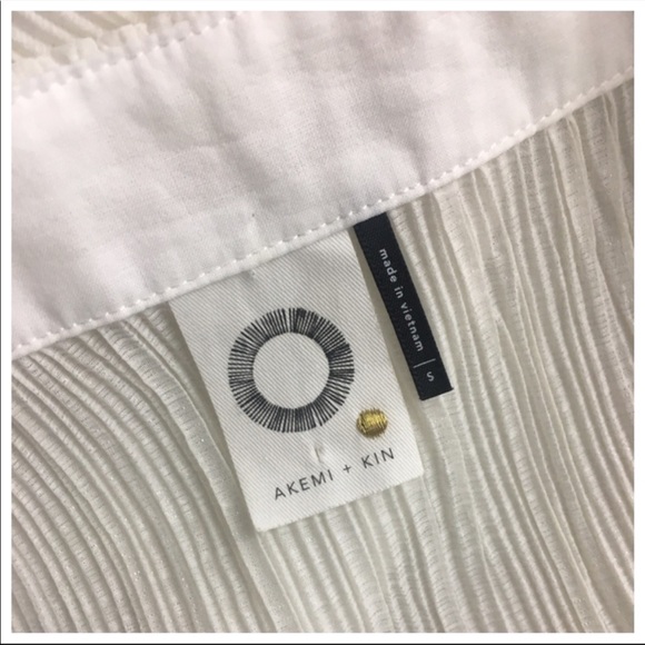 • akemi & kin pre pleated tunic top • - Picture 6 of 9